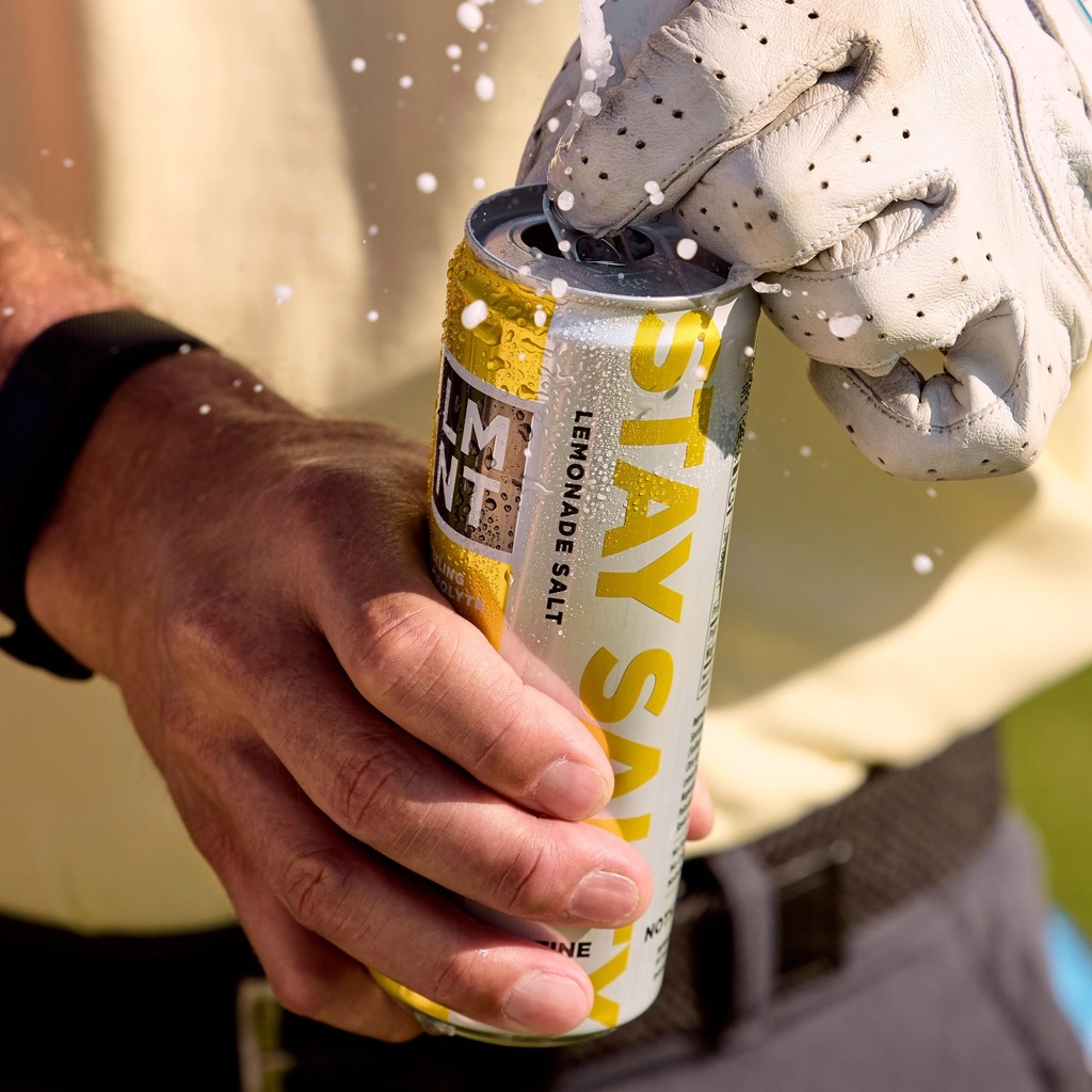 lmnt-sparkling-electrolyte-drink-lemonad-6.jpg