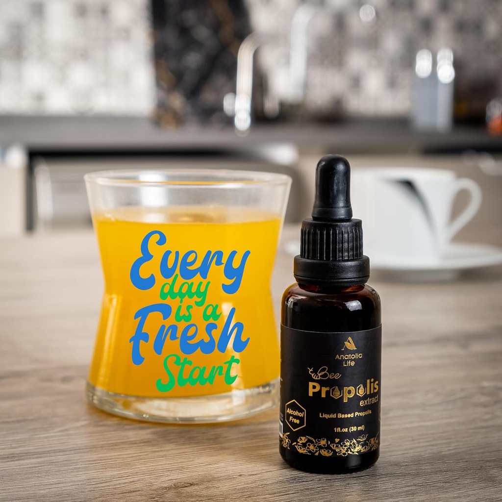 organic-propolis-extract-30ml-100-natura-6.jpg