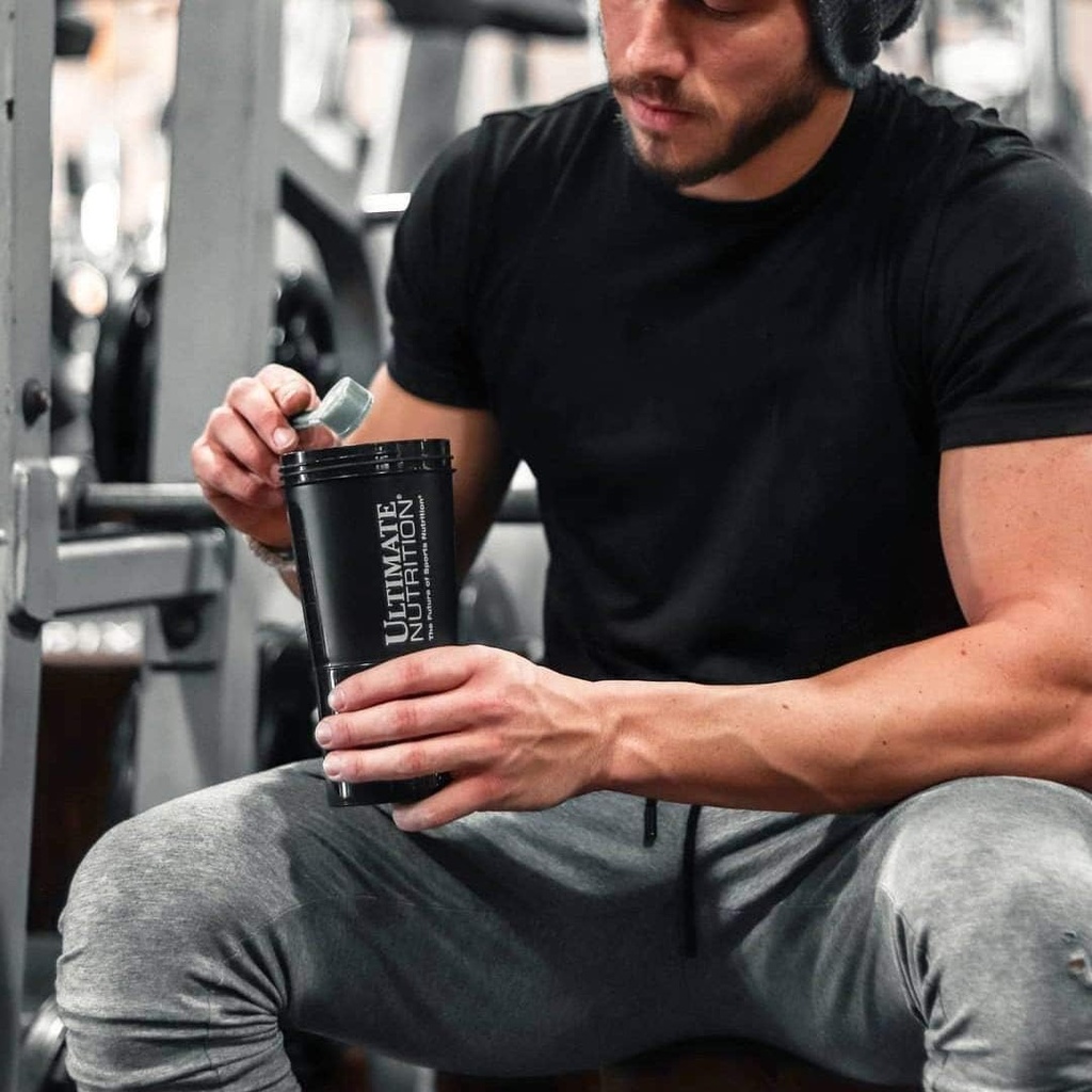 ultimate-nutrition-filtered-shaker-bottl-5.jpg